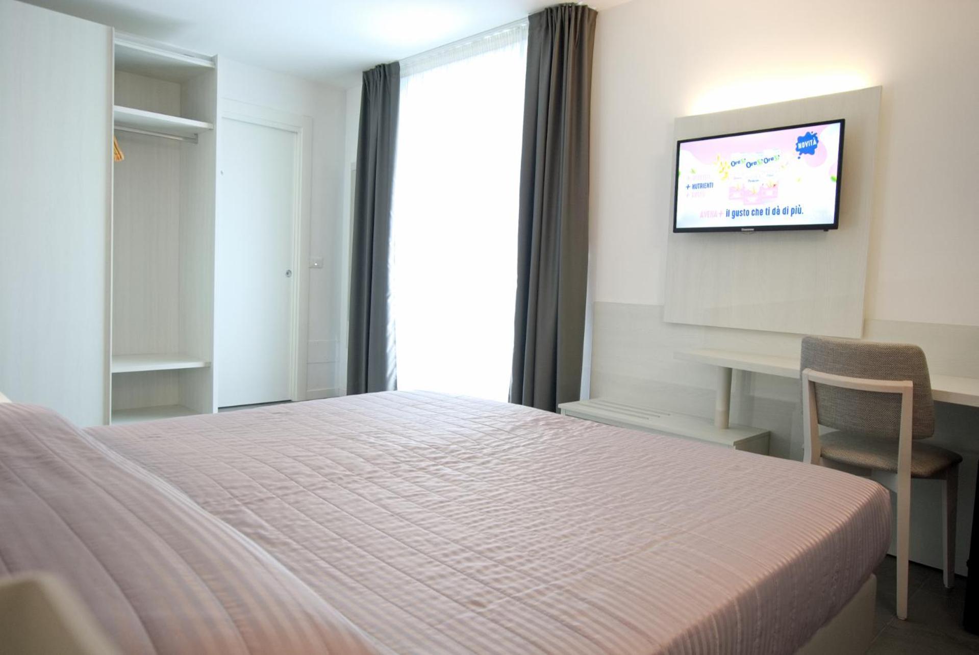 Hotel Paris Λινιάνο Σαμπιαντόρο Εξωτερικό φωτογραφία