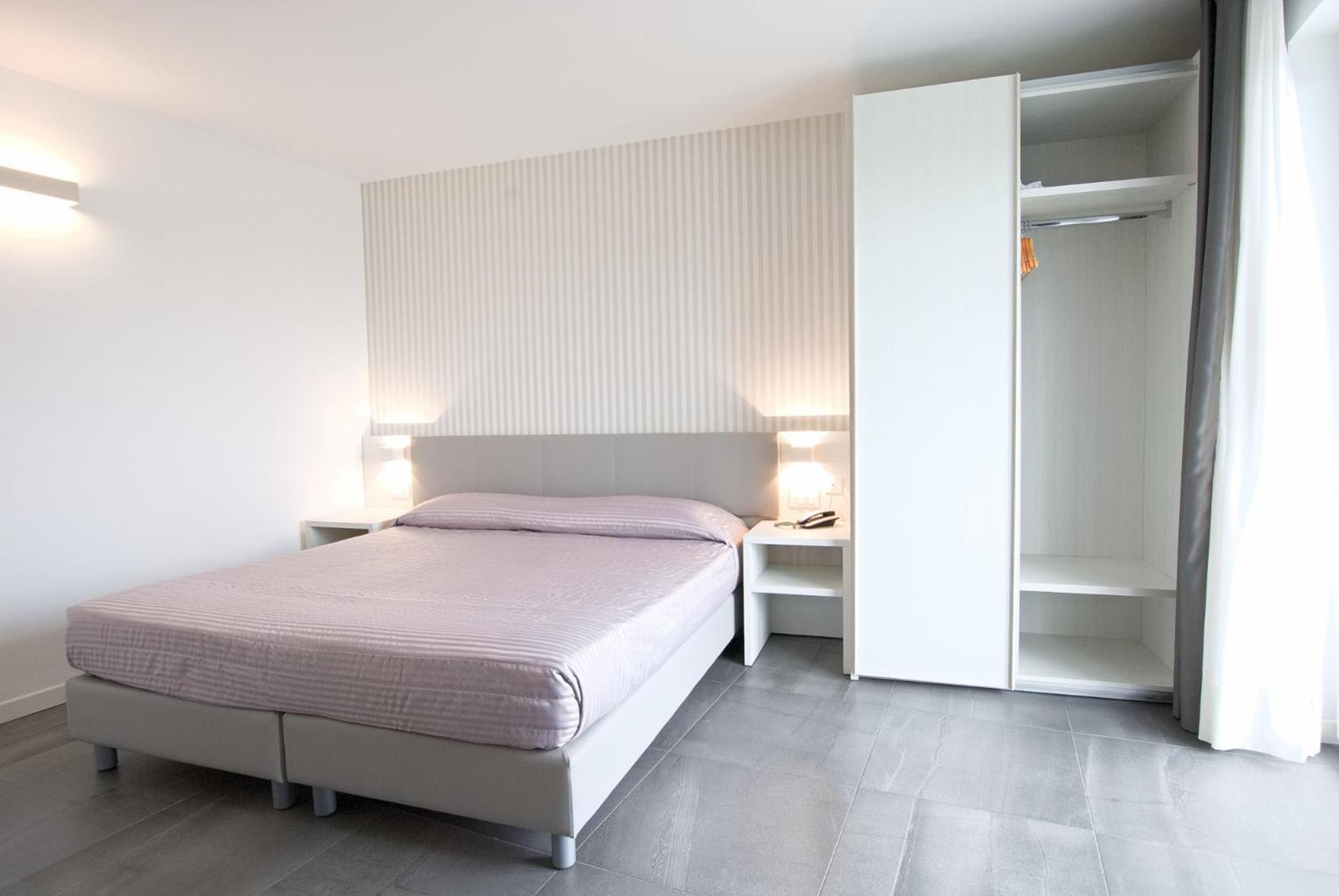 Hotel Paris Λινιάνο Σαμπιαντόρο Εξωτερικό φωτογραφία
